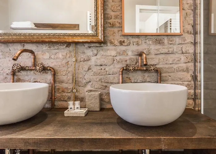 Ca' Via Della Seta *