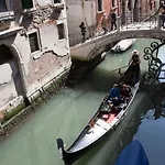 Ca' Via Della Seta شقة *